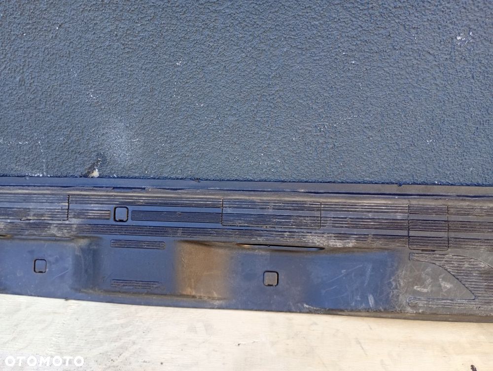 listwa osłona pasa tył tylna mercedes sprinter W907 A9106862600 - 5
