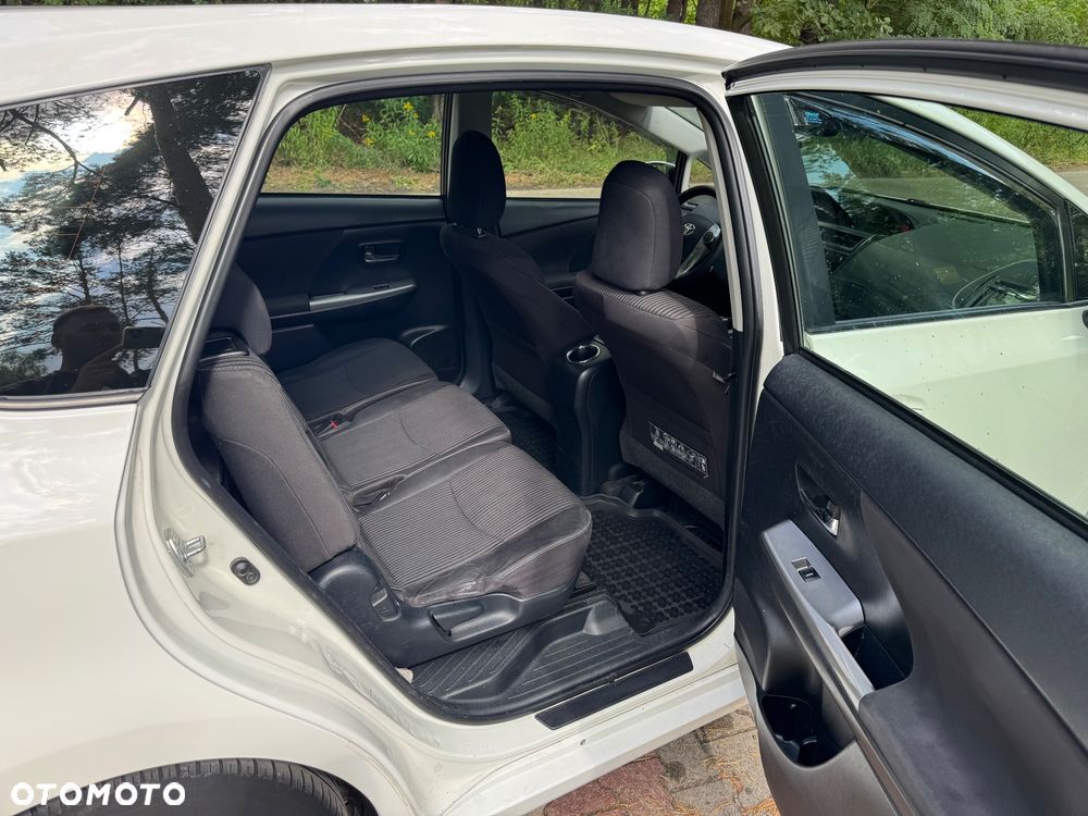 Toyota Prius+ - 12