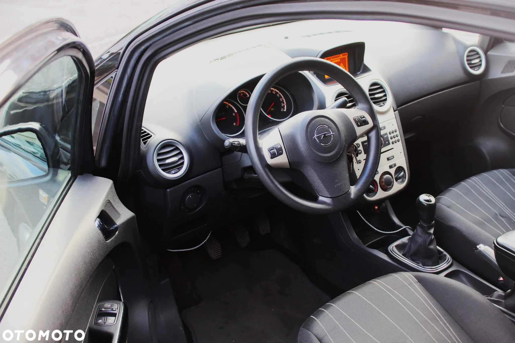 Opel Corsa 1.3 CDTI Enjoy - 12