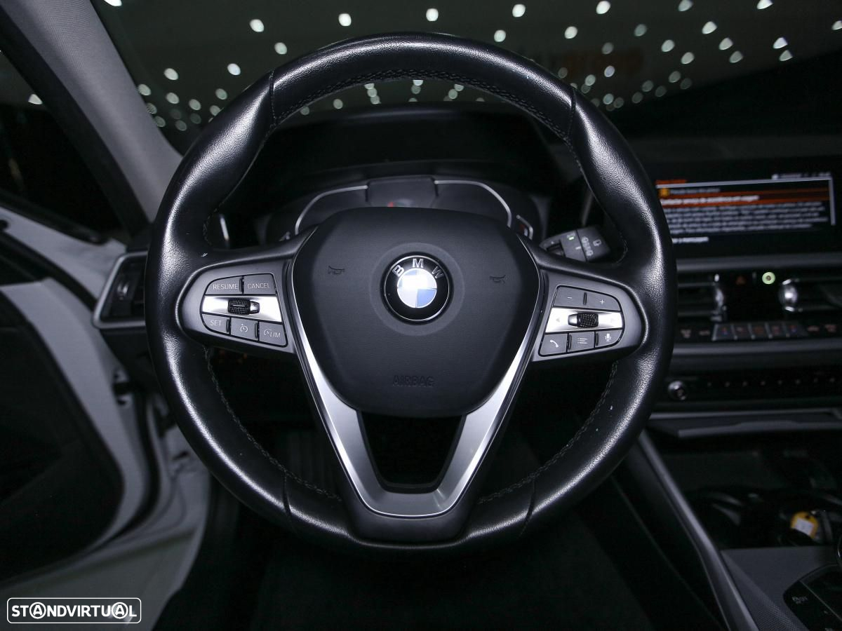 BMW 318 d Touring Auto - 17
