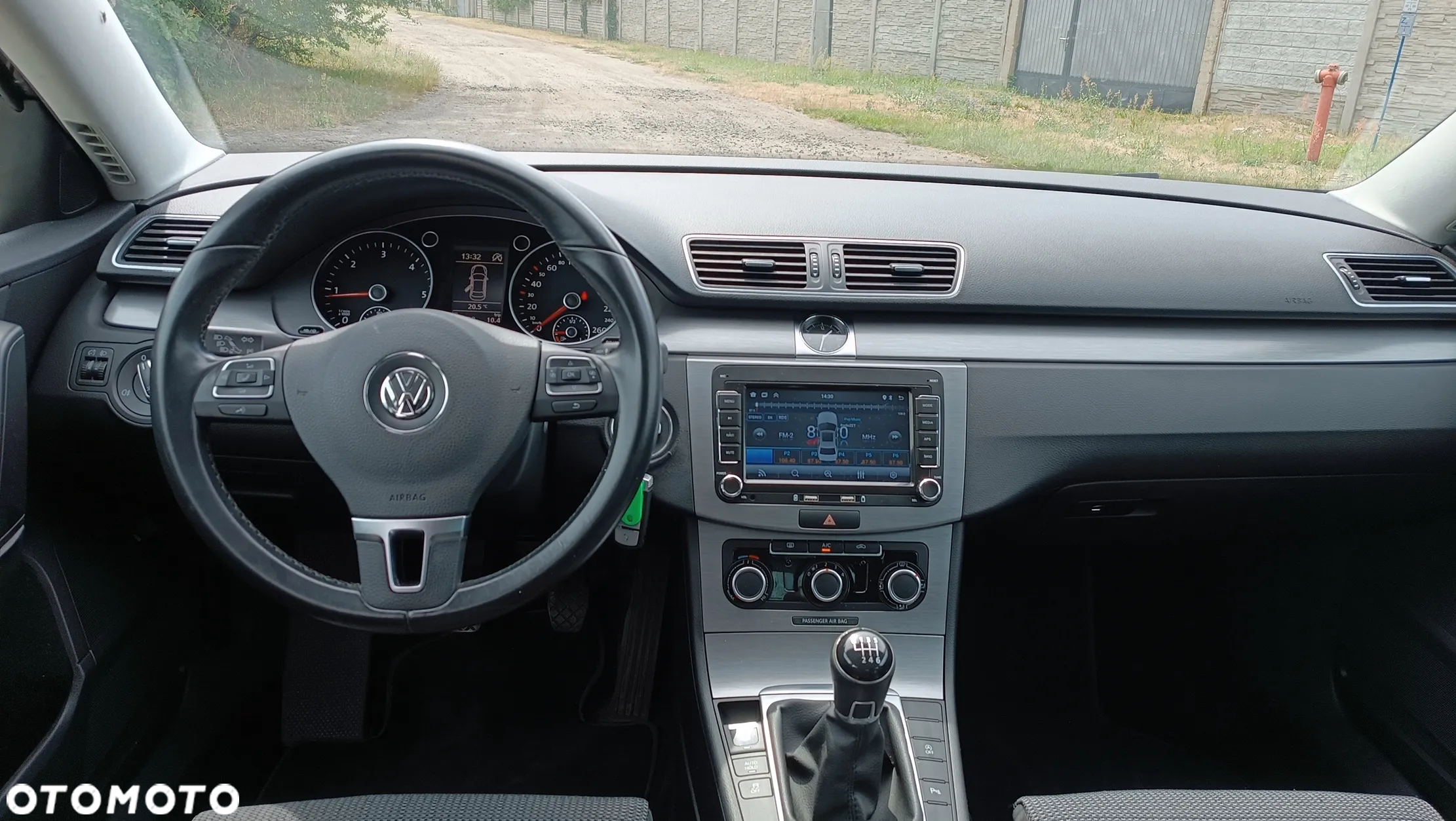 Volkswagen Passat 2.0 TDI Comfortline - 14