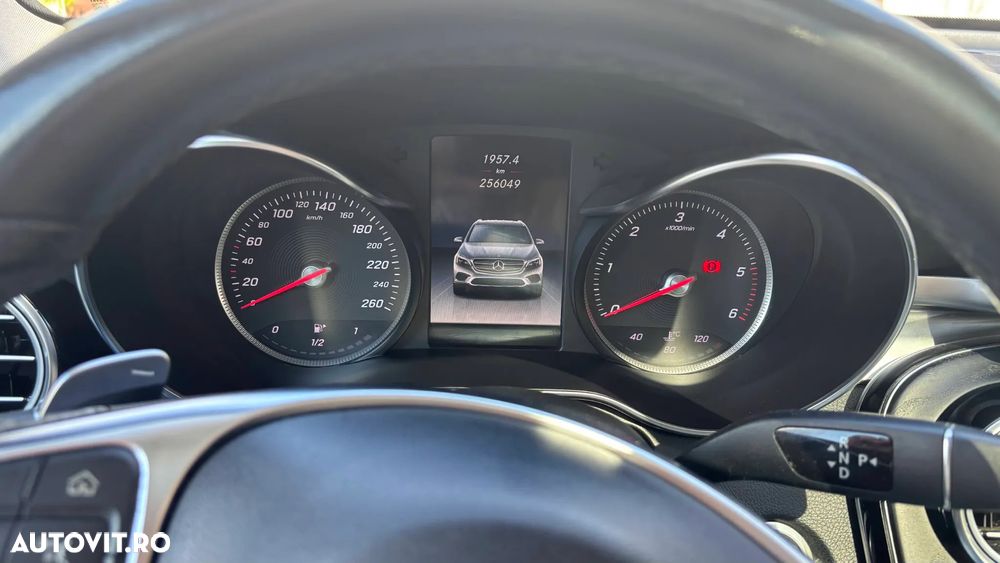 Mercedes-Benz GLC - 17