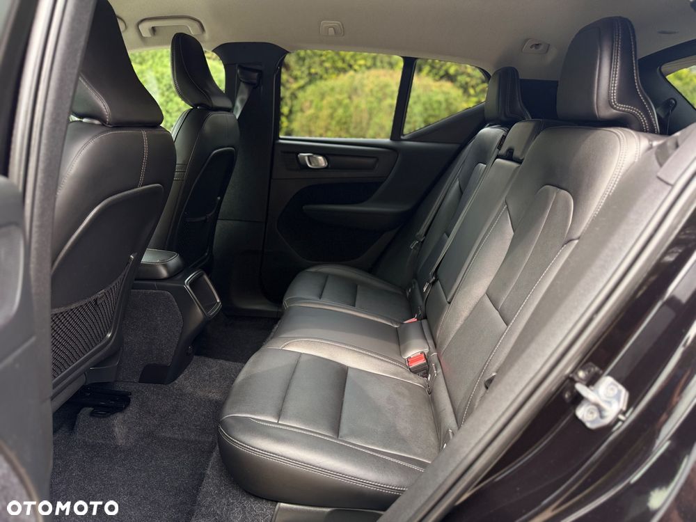 Volvo XC 40 D3 Momentum Pro - 33