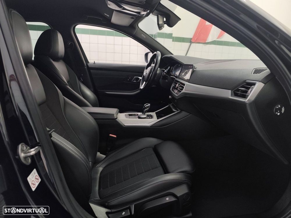 BMW 320 e Touring Auto - 12