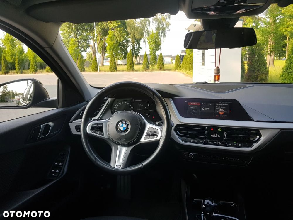 BMW Seria 1 118i - 23