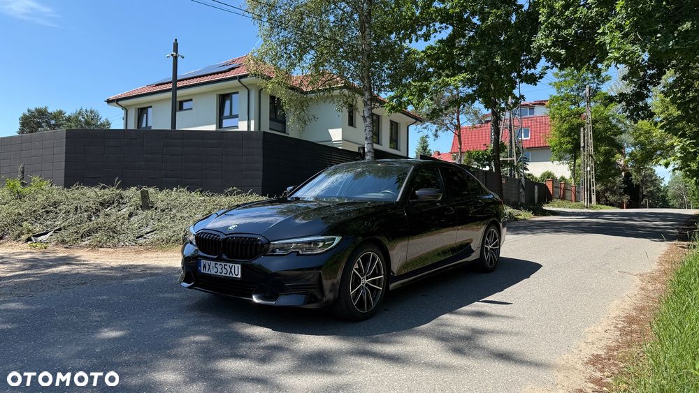 BMW Seria 3 330i Sport Line - 1