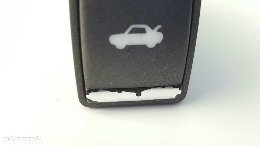 CONTROLE DE ABERTURA DE TRONCO/PORTÃO INFINITI M SEDÁN M30D S PREMIUM - 8