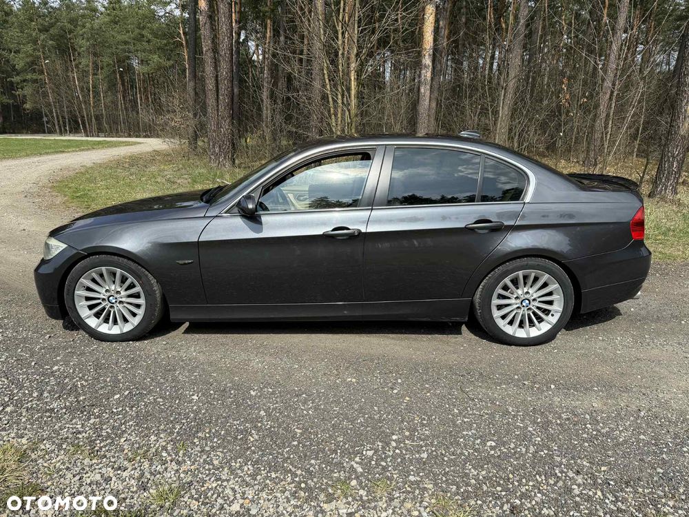 BMW Seria 3 330i - 5