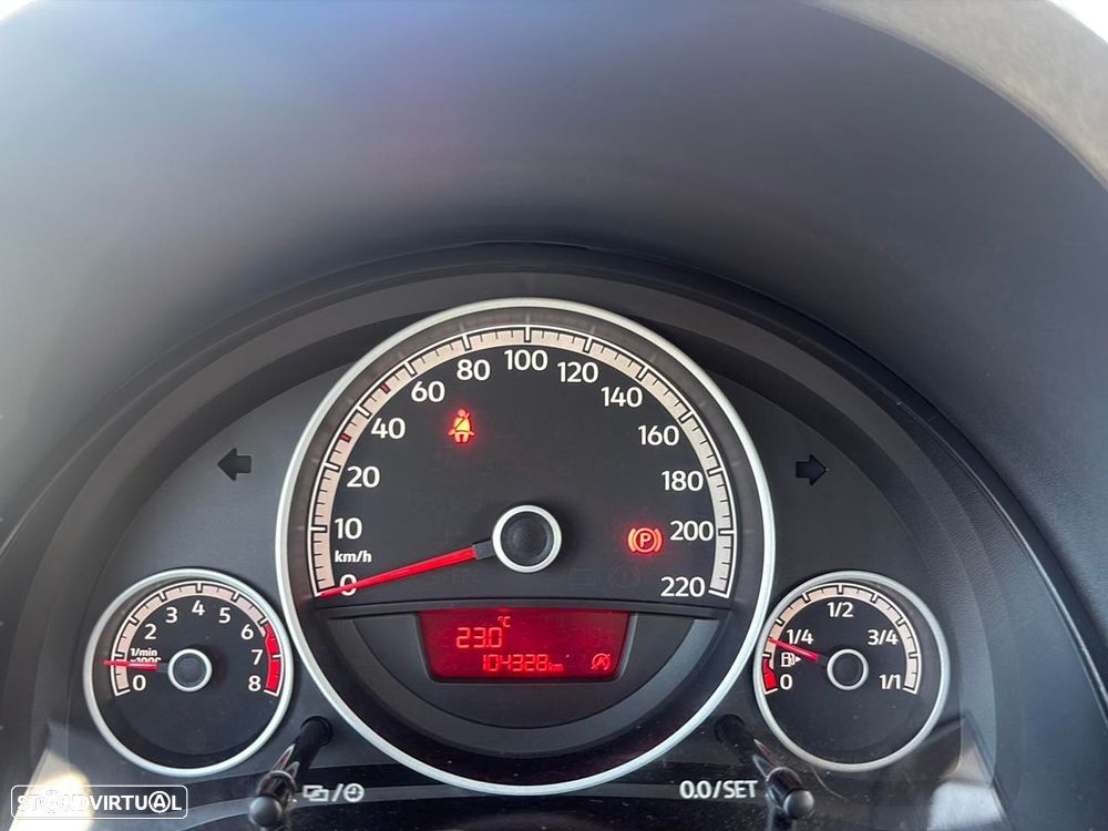VW Up! 1.0 BlueMotion Move - 11