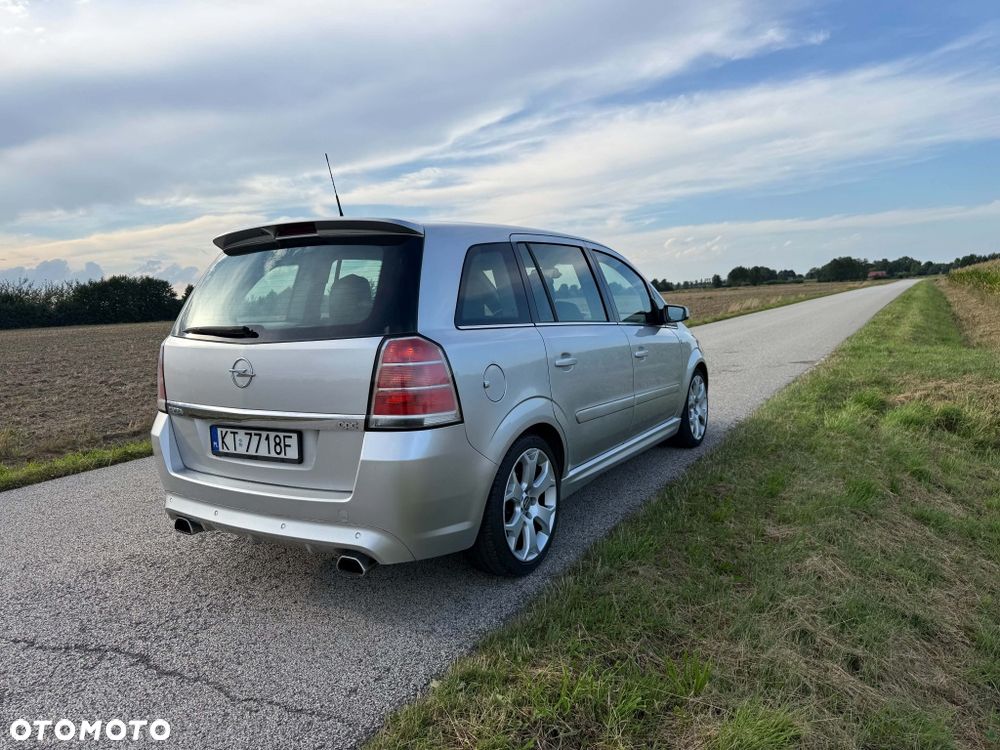 Opel Zafira - 4