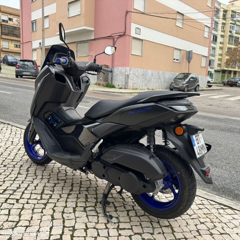 Yamaha NMAX 125 - 21