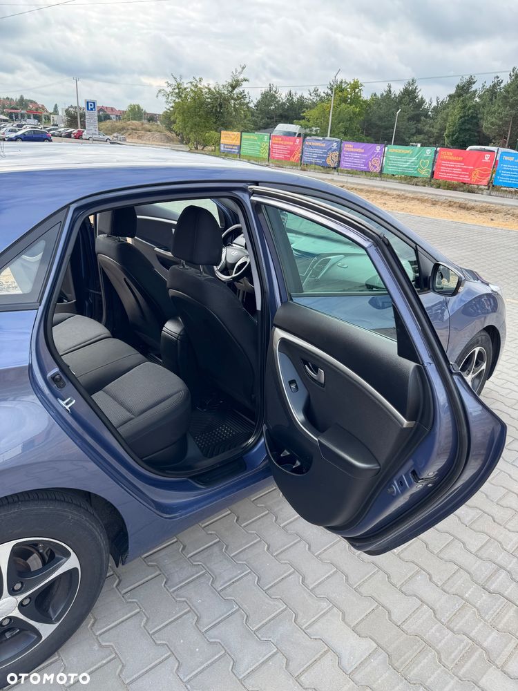 Hyundai i30 - 24
