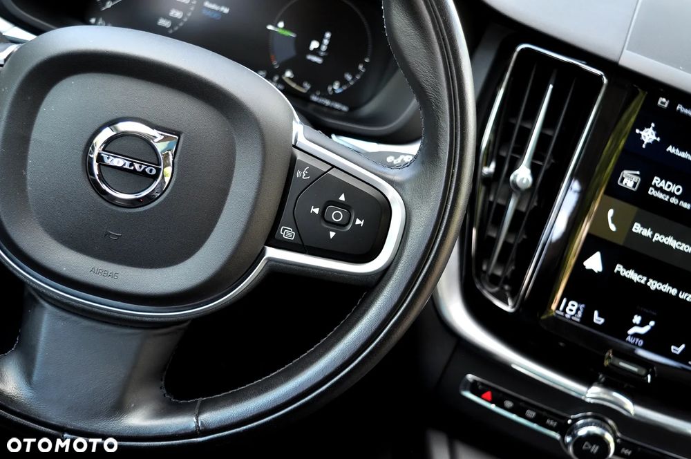 Volvo XC 60 T6 AWD Recharge Geartronic Inscription - 29