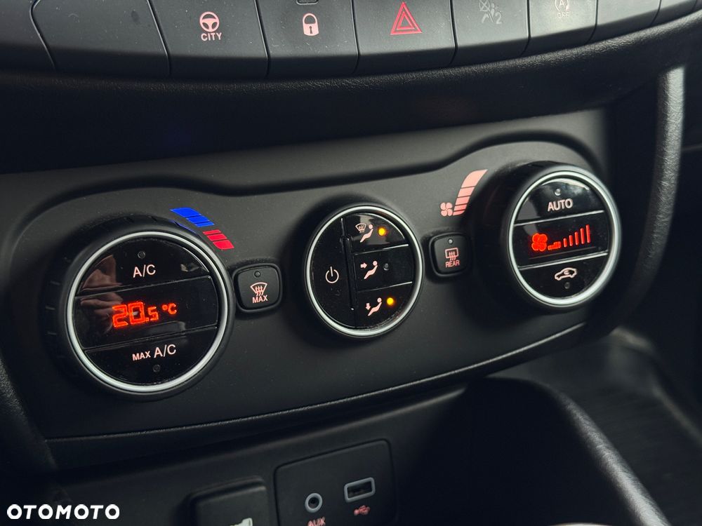 Fiat Tipo 1.4 T-Jet 16v Lounge EU6 - 29