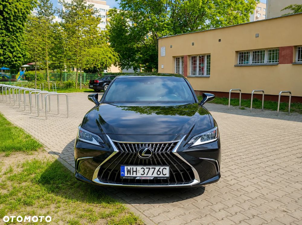 Lexus ES 300h Business Edition - 2