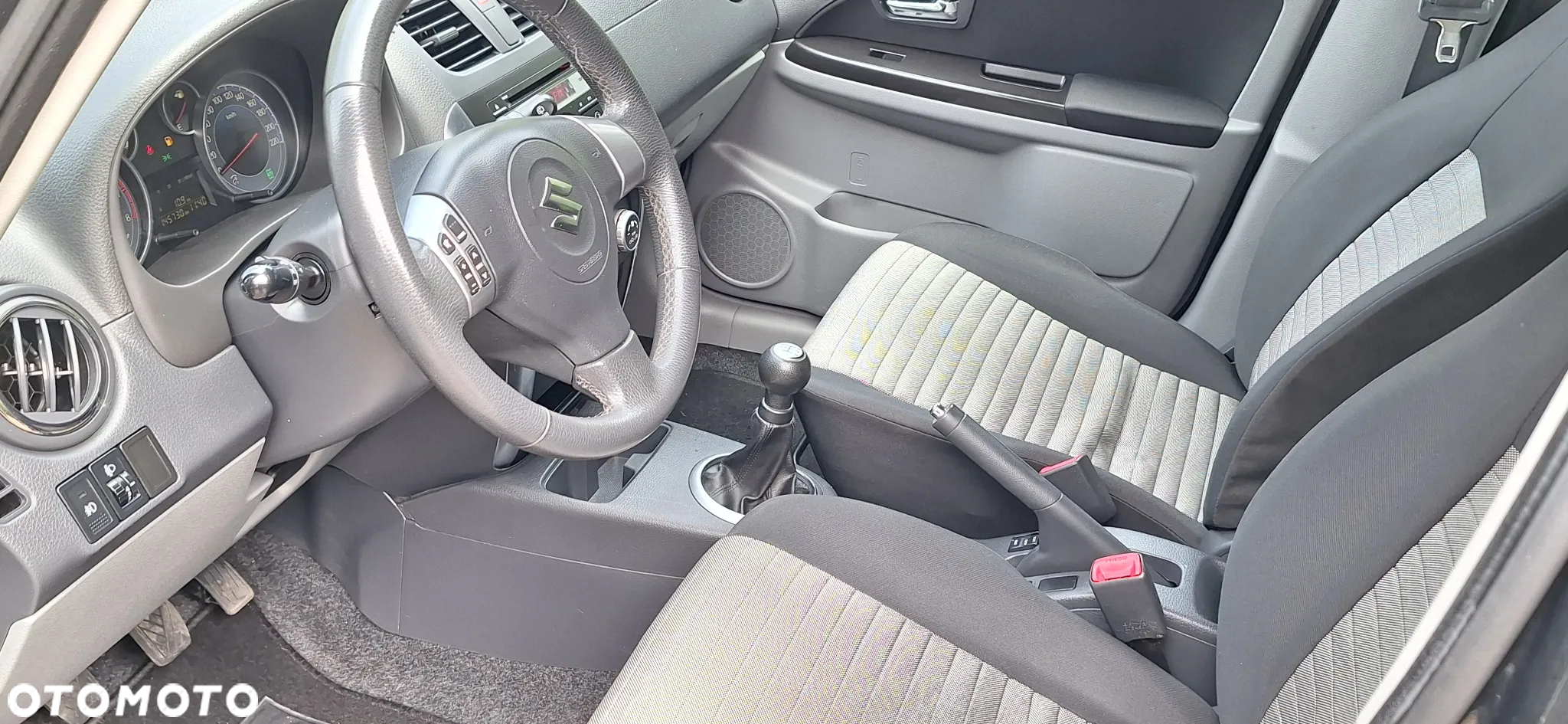 Suzuki SX4 1.6 Premium 4WD - 13