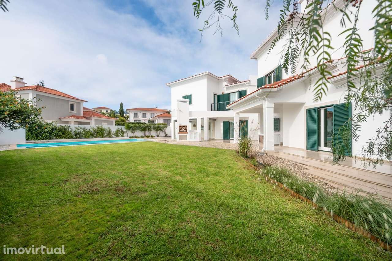 Moradia T4 com piscina, Quinta da Beloura, Sintra - Grande imagem: 4/47