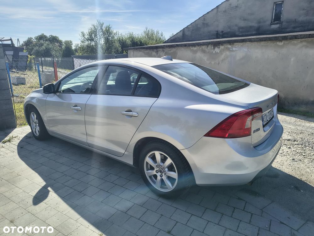 Volvo S60 D4 Momentum - 5