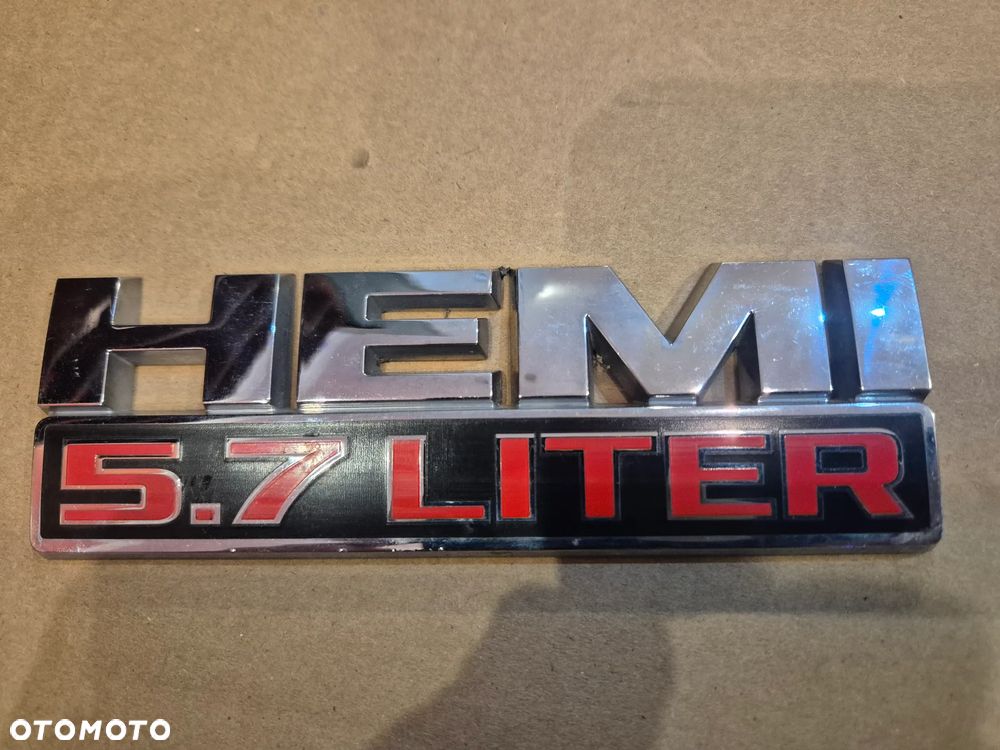 Dodge Ram 1500 emblemat z błotnika HEMI 5.7 - 1