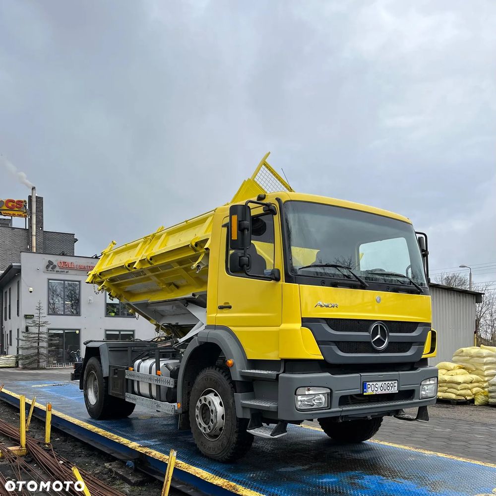 Mercedes-Benz AXOR - 2