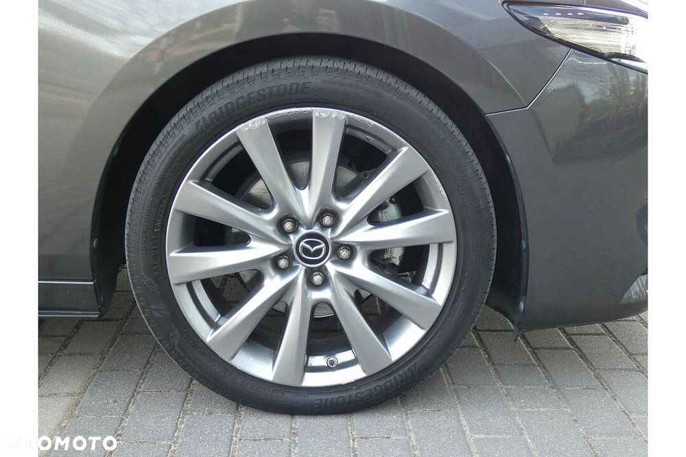 Mazda 3 2.0 mHEV Hikari - 11