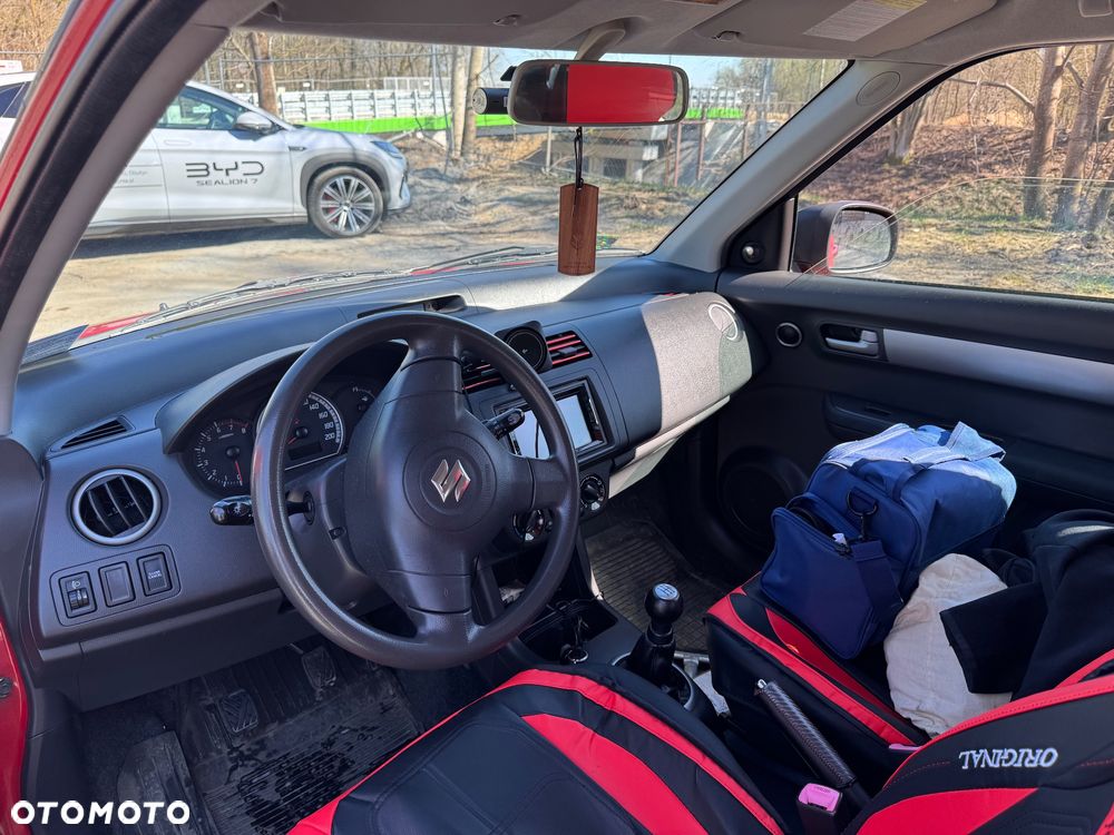 Suzuki Swift - 10