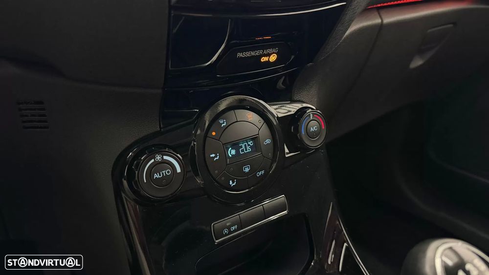 Ford Fiesta 1.0 EcoBoost Business - 25