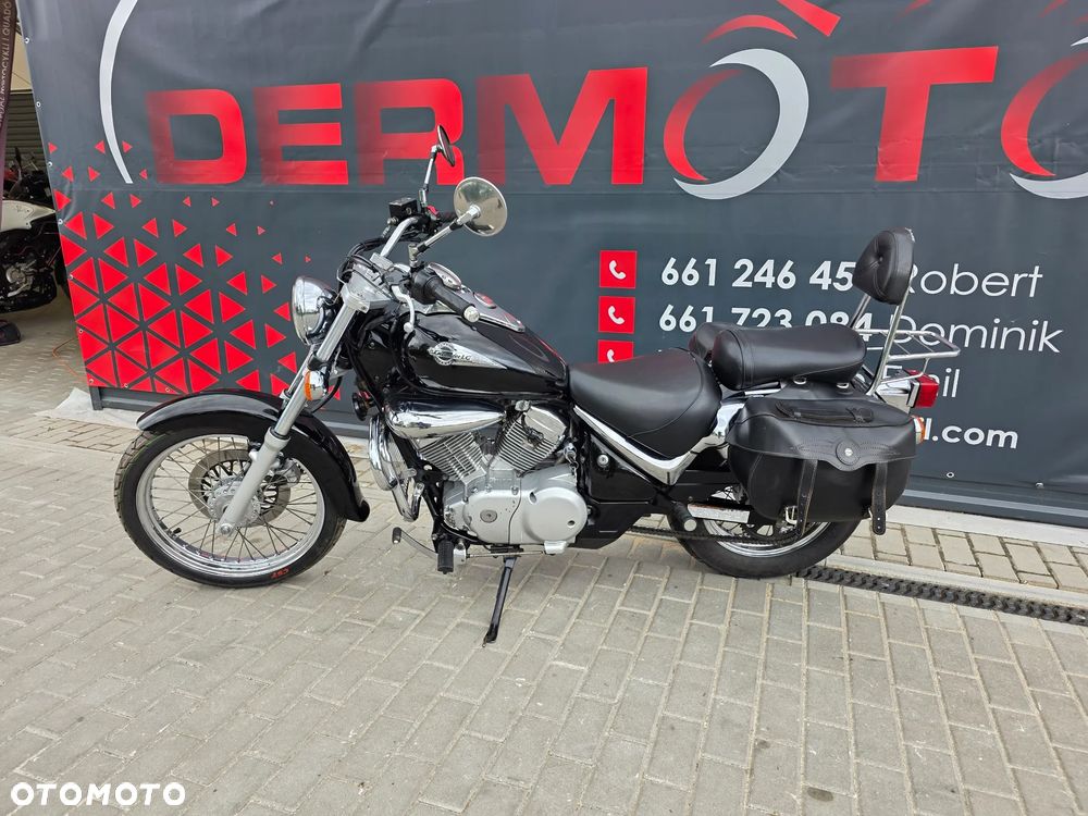 Suzuki Intruder - 5