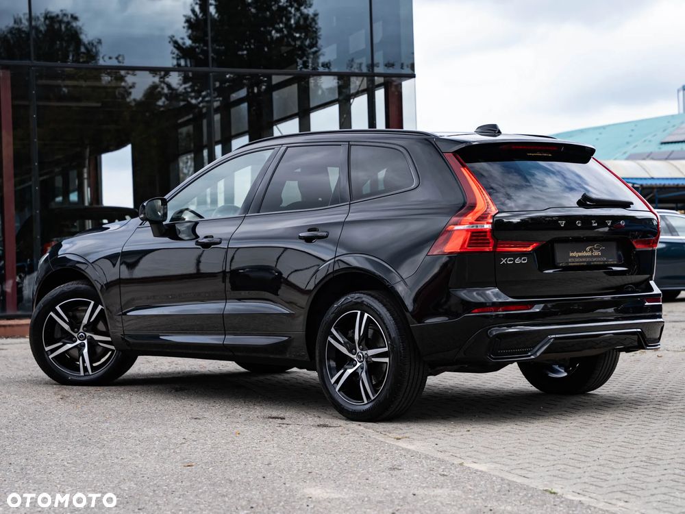 Volvo XC 60 B4 D Plus Dark - 10