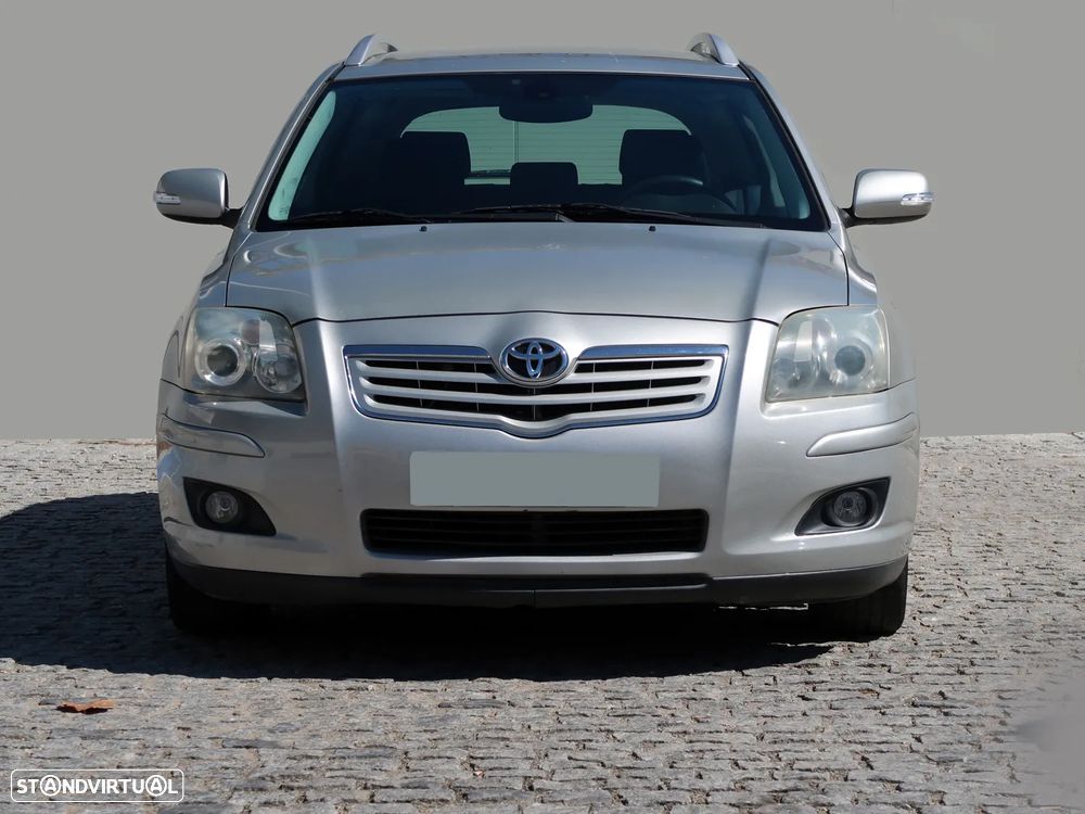 Toyota Avensis SW 2.0 D-4D Sol - 4