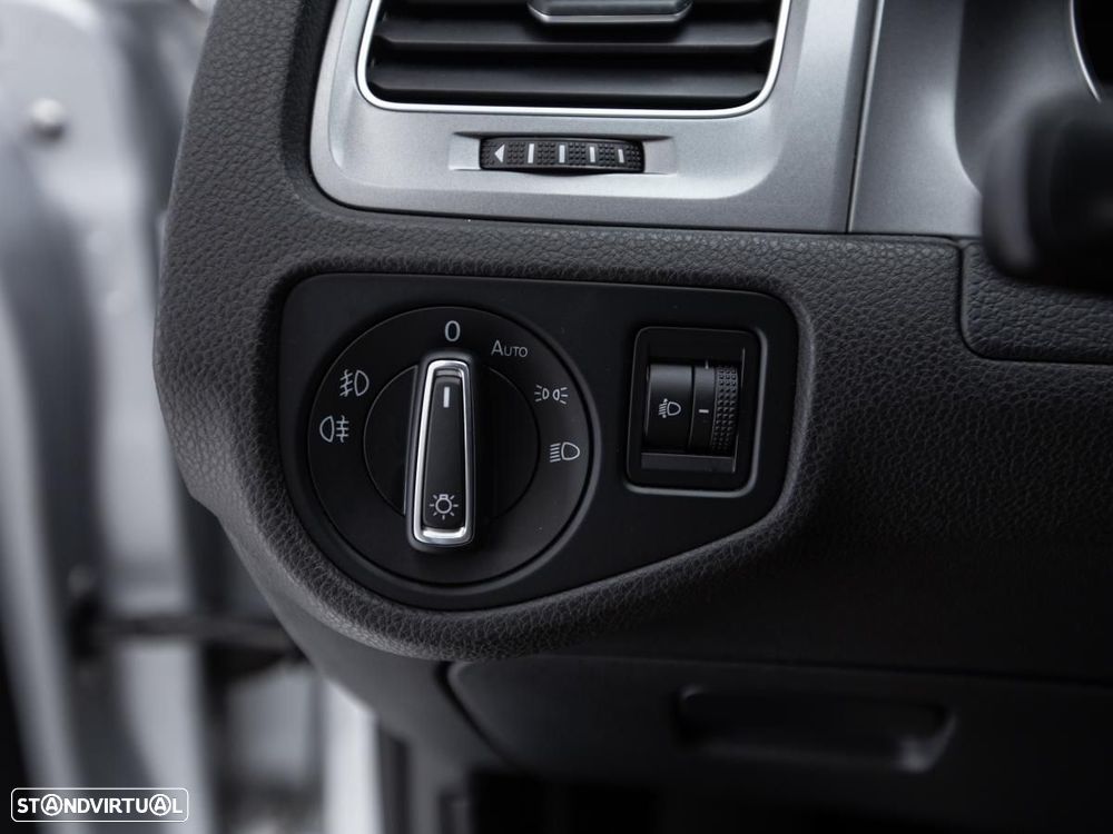 VW Golf - 16