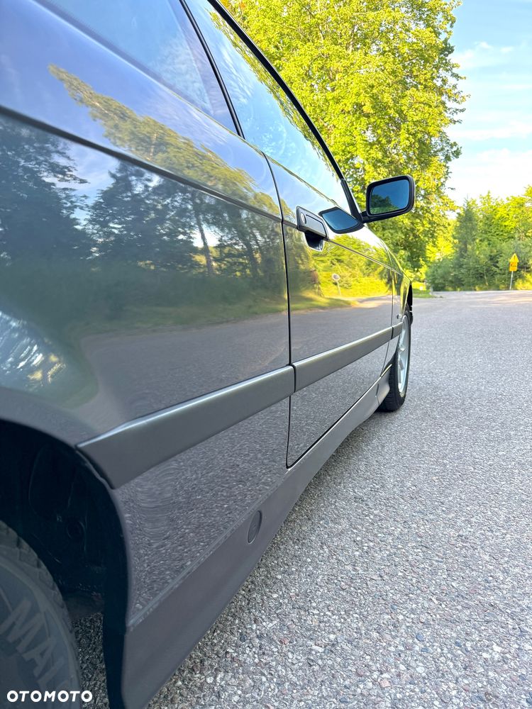 BMW Seria 3 316i - 13