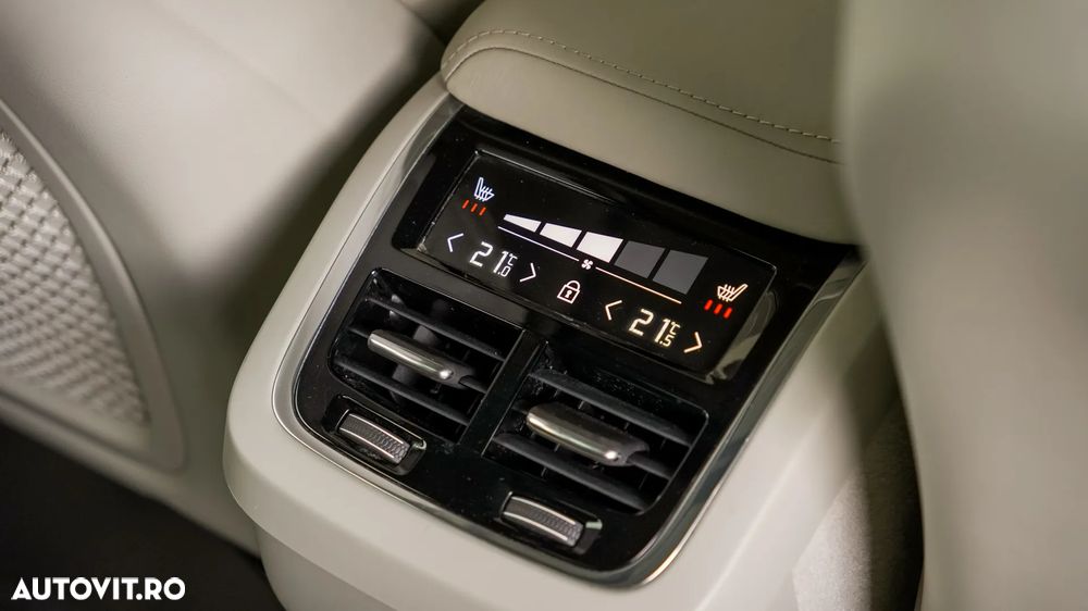 Volvo XC 60 D4 AWD Inscription - 36