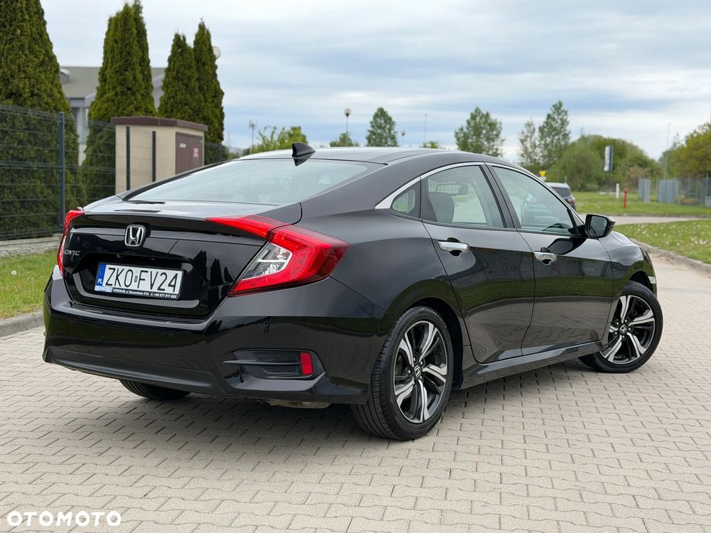 Honda Civic 1.5 i-VTEC Turbo Executive - 2