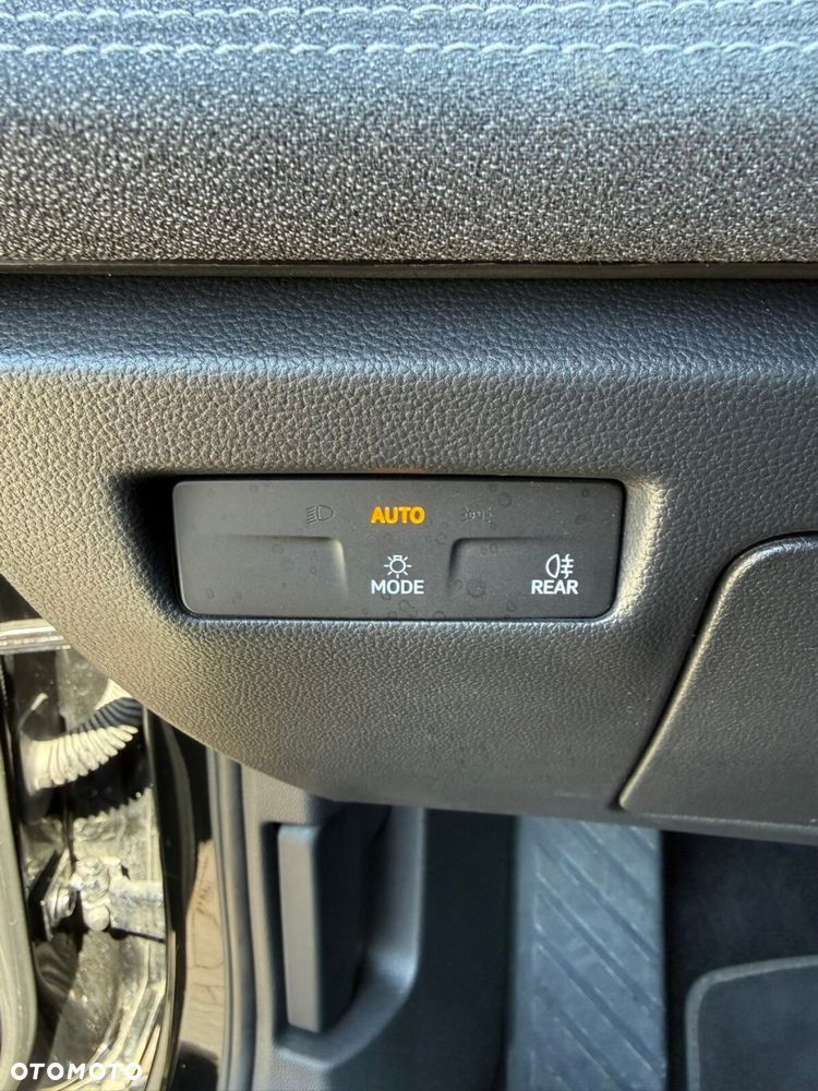 Volkswagen Passat - 13