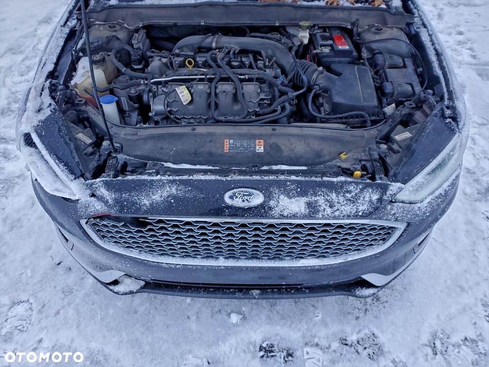 Ford Fusion 2.0 EcoBoost Titanium - 11