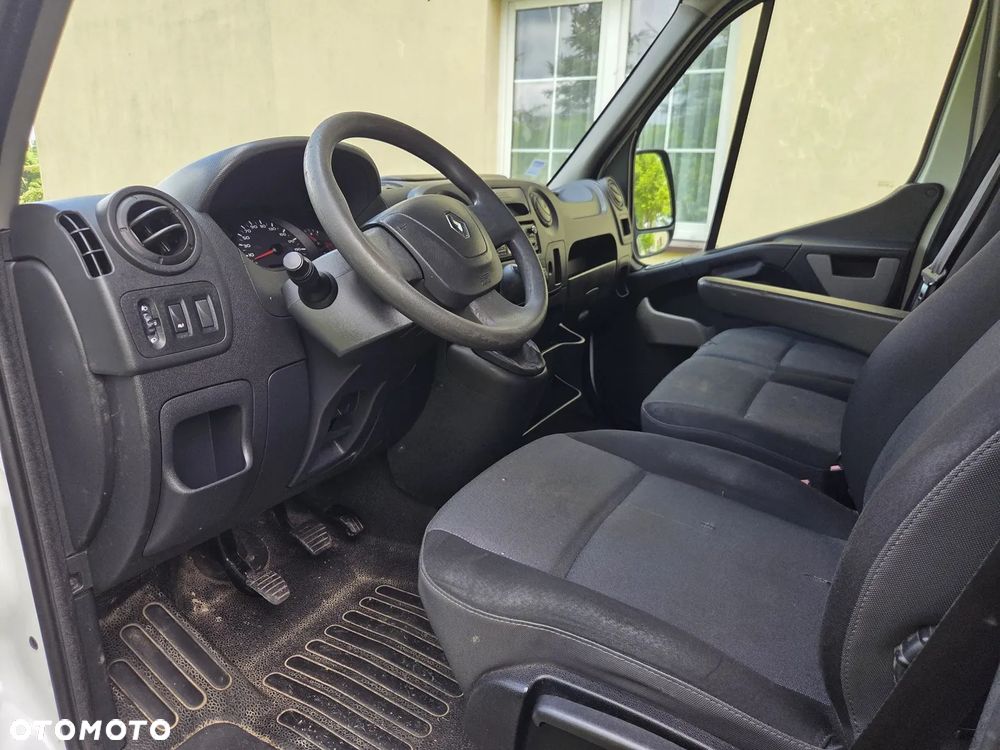Renault Master - 15