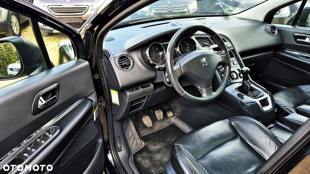 Peugeot 5008 1.6 Premium - 25