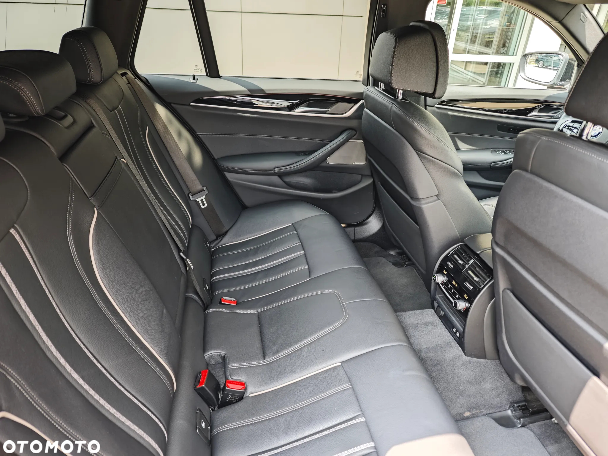 BMW Seria 5 520d xDrive mHEV Luxury Line sport - 28
