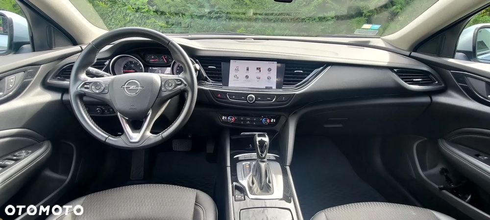 Opel Insignia - 17