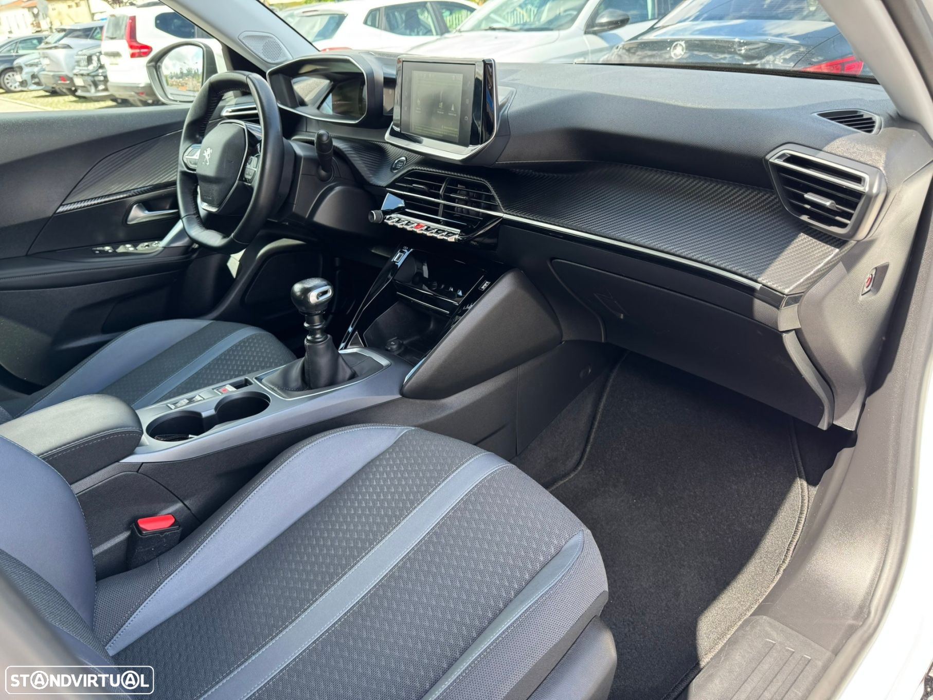 Peugeot 2008 1.5 BlueHDi Allure - 16