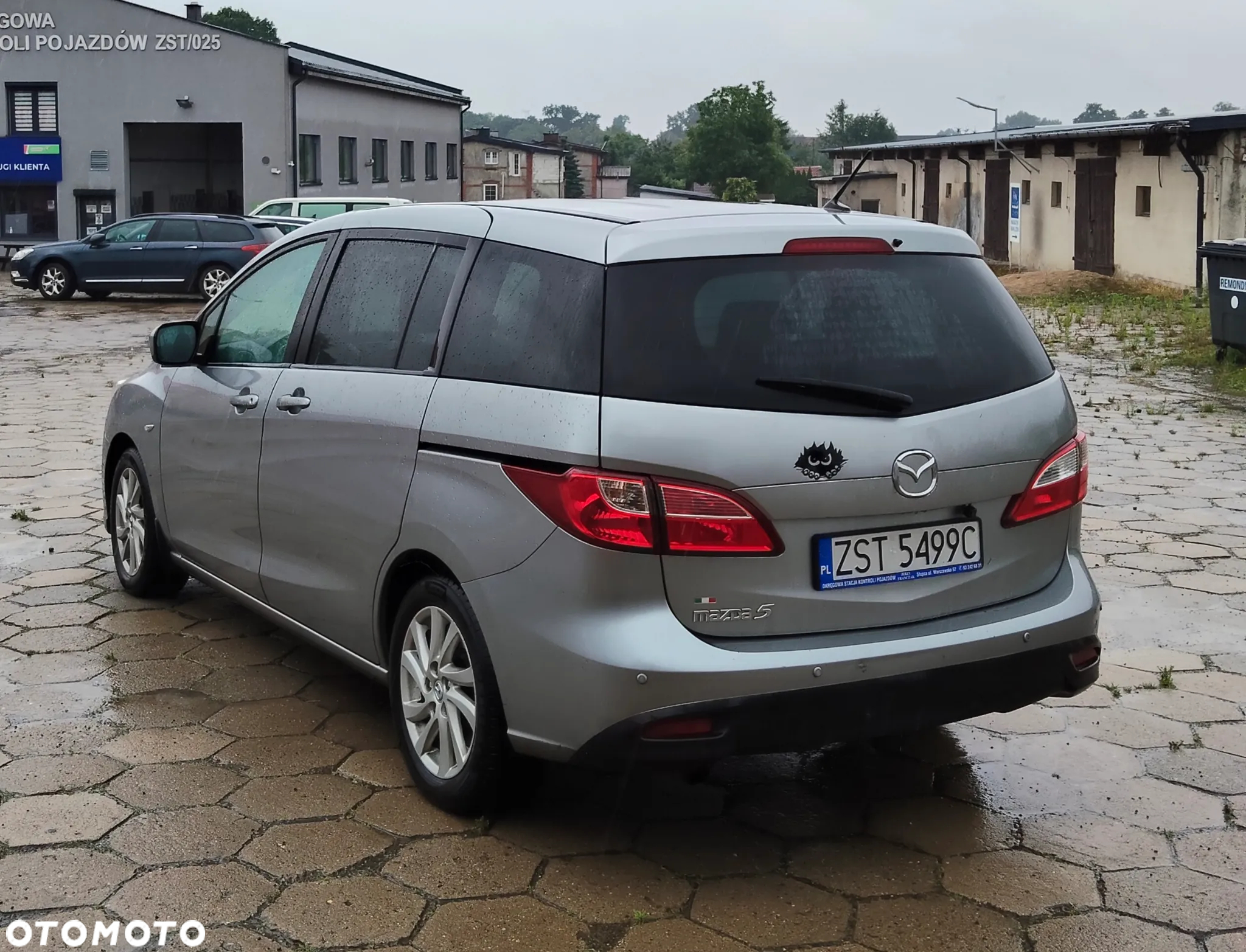 Mazda 5 - 3