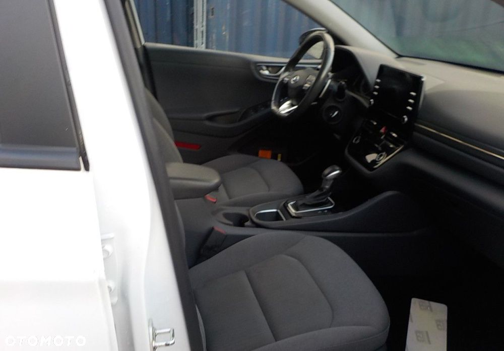 Hyundai IONIQ - 23