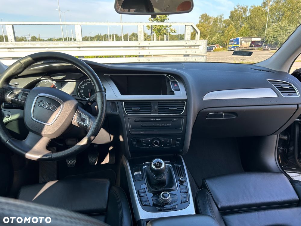 Audi A4 Avant - 10