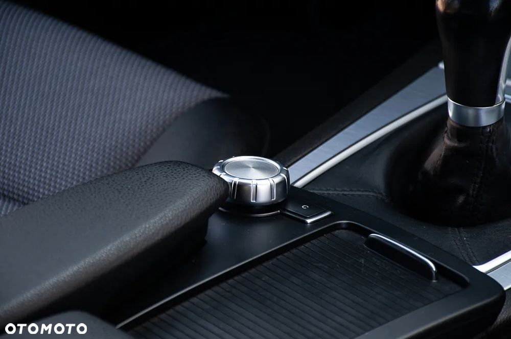 Mercedes-Benz Klasa C 180 T BlueEFFICIENCY Avantgarde - 22