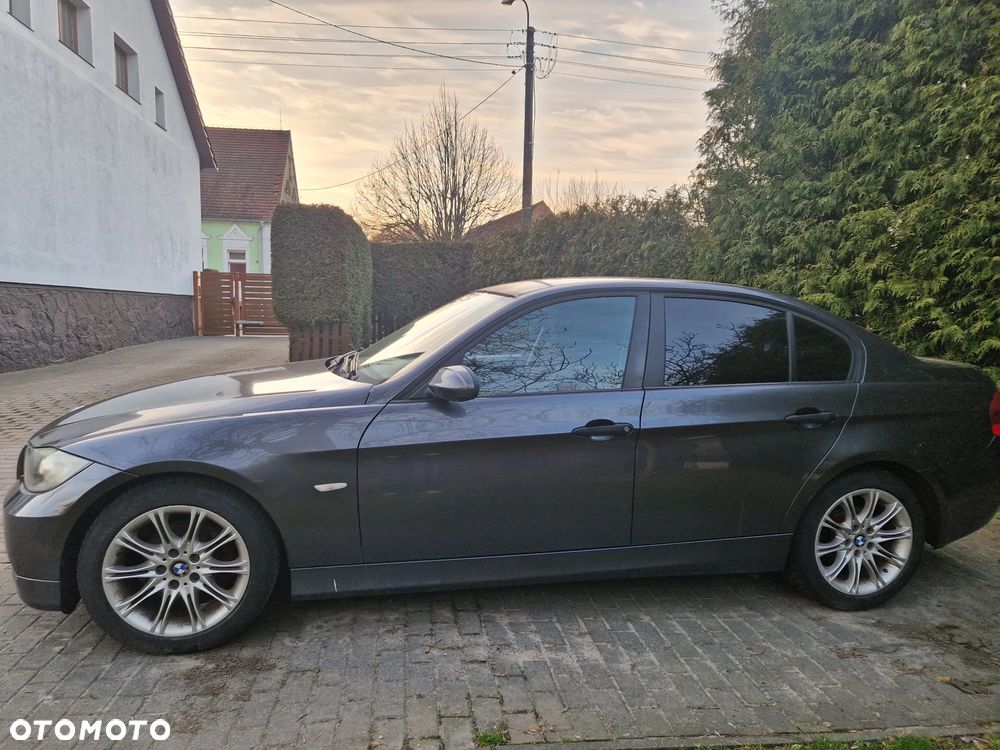 BMW Seria 3 - 1