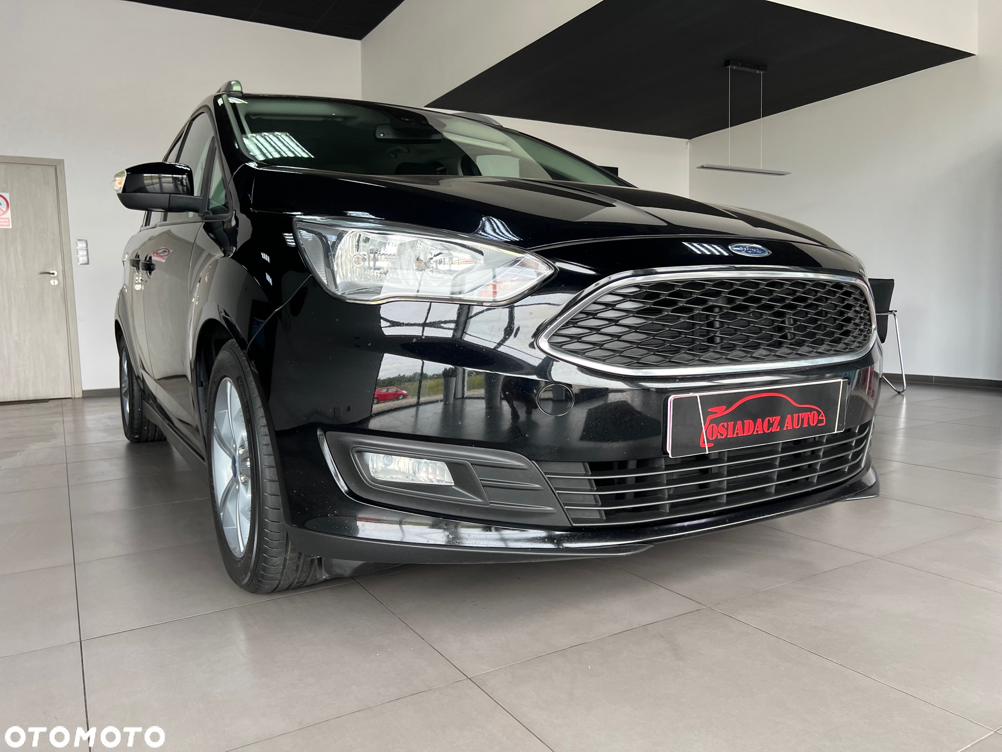 Ford Grand C-MAX - 9