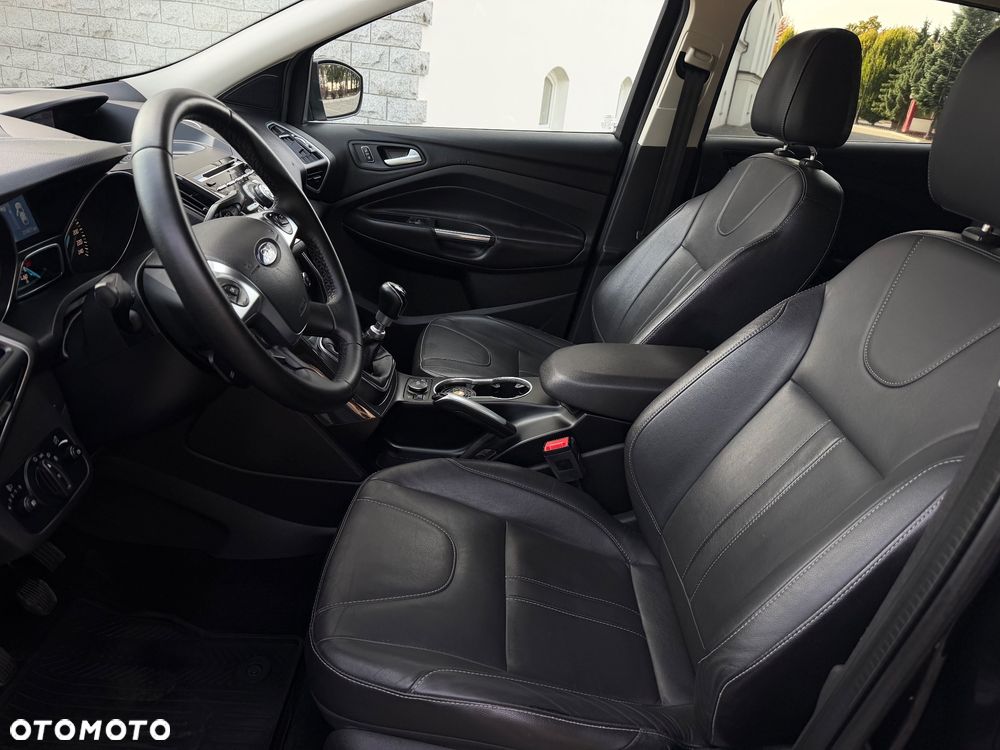 Ford Kuga - 18