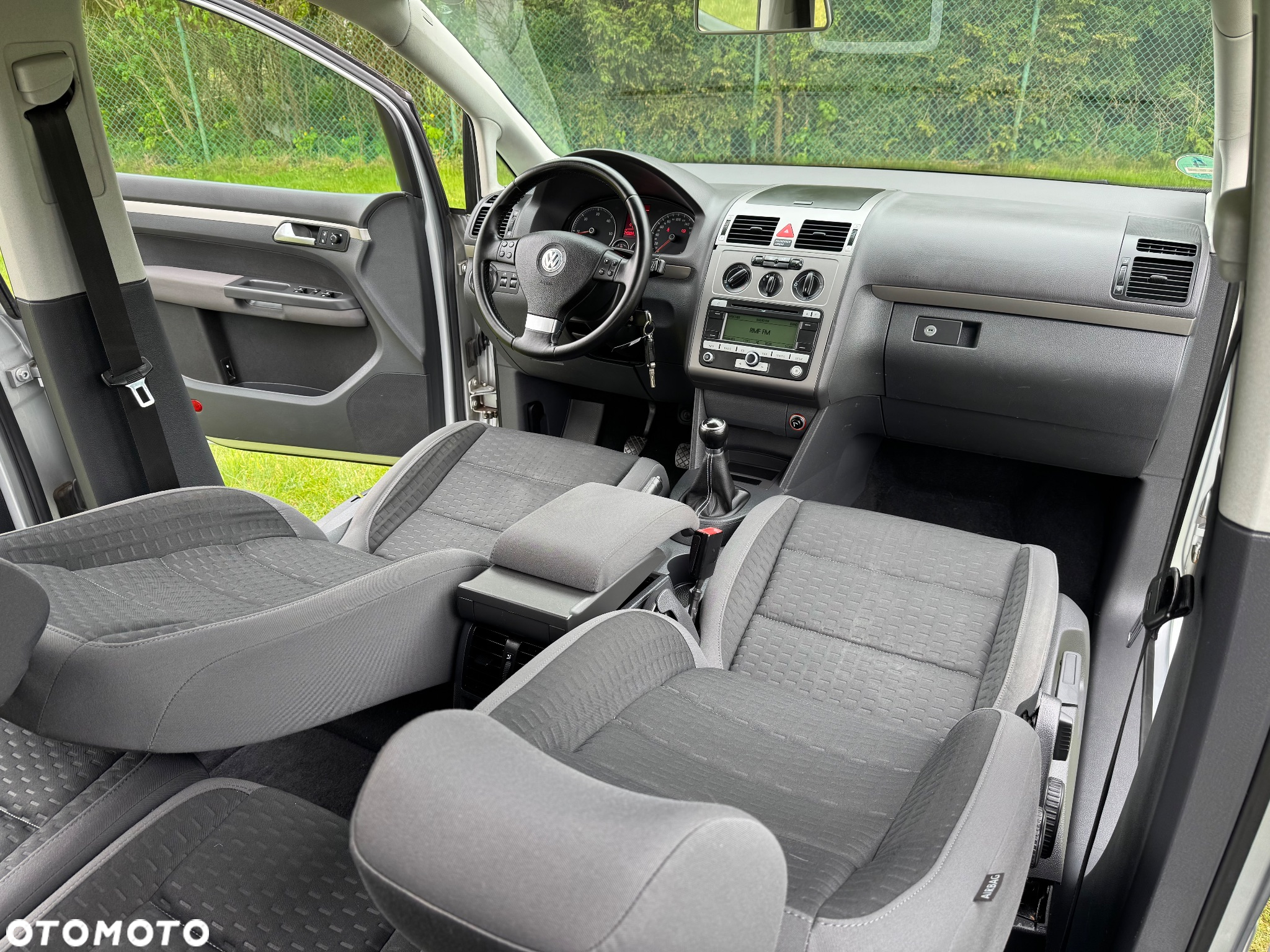 Volkswagen Touran 1.9 TDI DPF Blue Motion Highline - 36