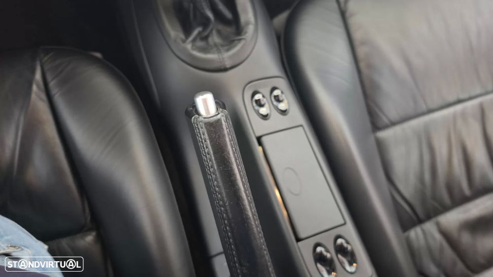 Porsche 911 (996) Carrera - 44